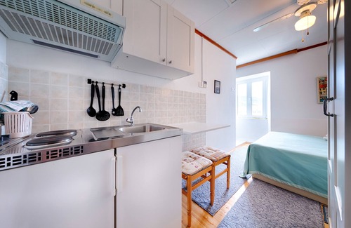 Komiza Hotel | Mira Sea Front Guesthouse