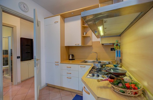 Salo Apartment | Mirabella Lake View & private parking, Salò, Italy