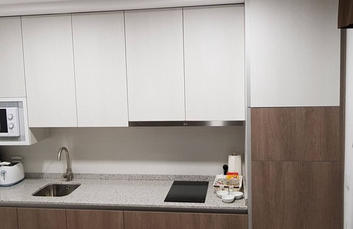 Herce Apartment | MIRADORES DEL ISASA - VIURA-NEOSENS STUDIO APARTMENT