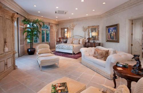 Cotton Valley Villa | MIRAMAR