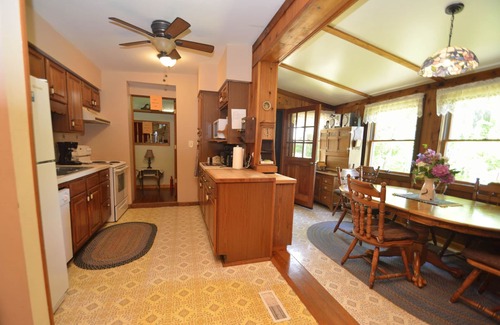 Haywood House | Miss Kitty's Place