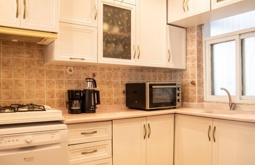 Karsiyaka Apartment | Missafir Flat with Sea View near Karsiyaka Coast