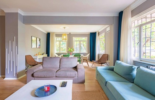Sisli Apartment | Missafir Stylish Flat near Shopping Malls in Sisli