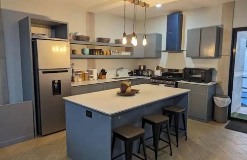 Managua House | Mission House, sleeps up to 20