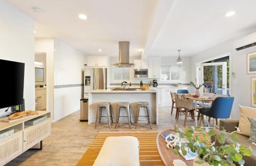 South Mission Beach Apartment | Mission Point 1 by AvantStay San Diego Beach House w Huge Patio Fire Pit Walk to Beach
