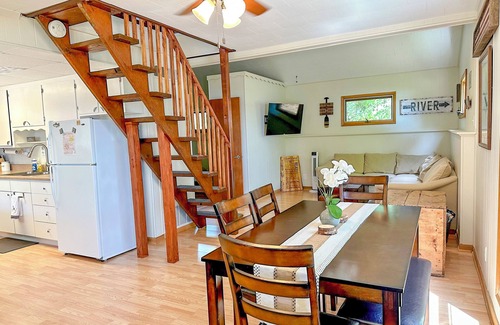 Bellevue House | Mississippi River House