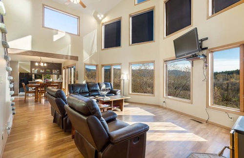 Huson House | Missoula Private Riverfront