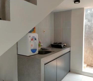 Ngemplak House | MJhuis Female Homestay
