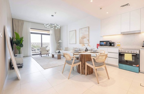 Umm Suqeim 3 Apartment | MJL Apartment for 2 people near Water Parks!