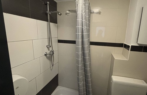 Uberseestadt Apartment | MK Apartments 7-personen-unterkunft - Perfekt für Familien und Gruppenreisen