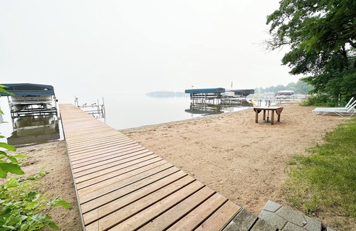 Detroit Lakes House | MN cabin escape. 2 cabins on exclusive DL shore