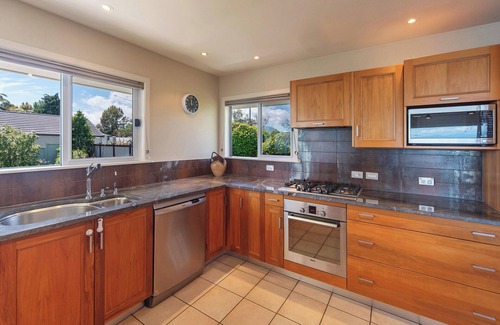 Britannia Heights House | Moanaroa - Stunning Views of Tasman Bay and Beyond