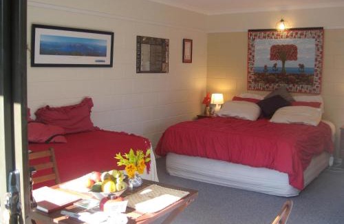 Ohope Bed & Breakfast | Moanarua Beach Cottage