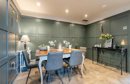Tring House | Moat Farm