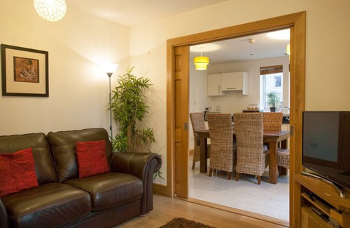 Fort Augustus Apartment | Moathouse No.9, The Highland Club, Loch Ness, Swimming Pool, Sauna. SPECTATULAR!