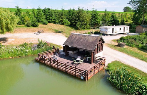 Ferrieres-la-Verrerie House | Mobil Home