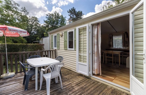 Saint-Pompont House | Mobile Home 'La Truffière' with Shared Pool, Private Terrace and Private Garden