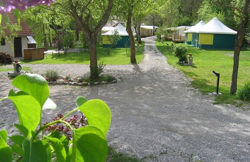 Veynes House | Mobile home rental in a quiet campsite