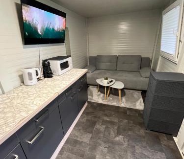 Hrastnik Apartment | Mobile home T&N - Camp Velenje