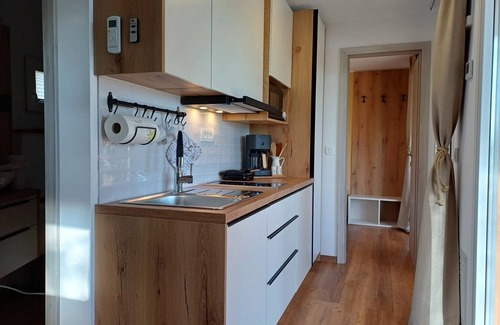 Dane House | Mobile Home with Nature view&terrace in Lužarji