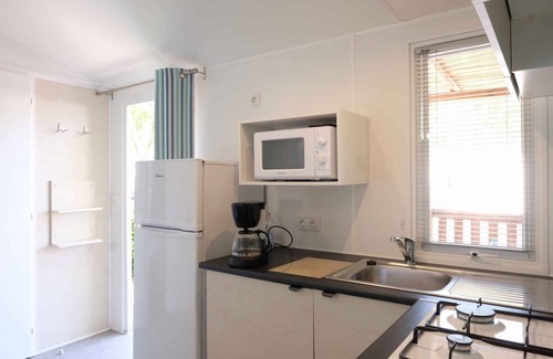 Baia Domizia House | Mobilehome with air conditioning, terrace and pool