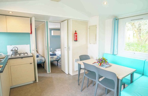 Baia Domizia House | Mobilehome with air conditioning, terrace and pool