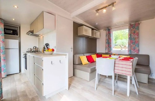 Wijckel House | Mobilheim - Raised Terrace