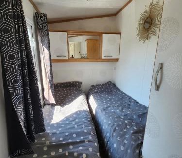 Equihen-Plage Ski Chalet | MOBILHOME camping LA FALAISE