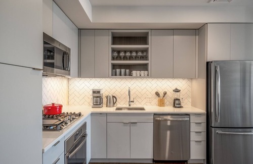 Arefth Apartment | Mod Kendall Square 1BR w/W/D, near Mass General Hospital
