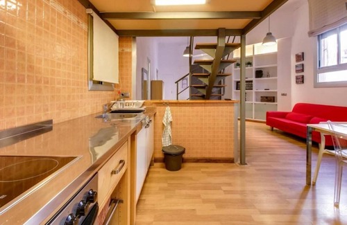 Collblanc y La Torrassa Apartment | MODERNO APTO. BARCELONA/HOSPITALET LLOBREGAT, zona Camp Nou, 6 Personas