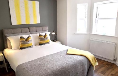 Cowley Apartment | Modern 1 & 2 Bedroom Apartments in Oxford, Near Hospitals & Science Park