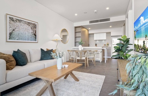 North Fremantle Apartment | Modern 1-Bed Apartment with Views in Fremantle