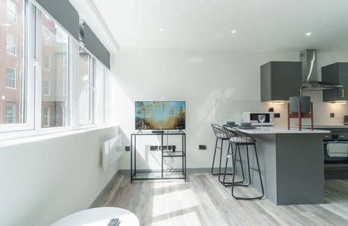 Preston Apartment | Modern 1 Bedroom Apartment in Preston Centre