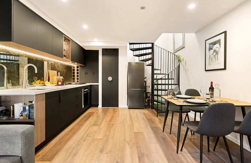 Camperdown Apartment | Modern 1 Bedroom Apartment