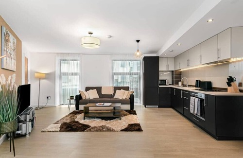 Woking Apartment | Modern 1 Bedroom Apartment in Woking Town Centre