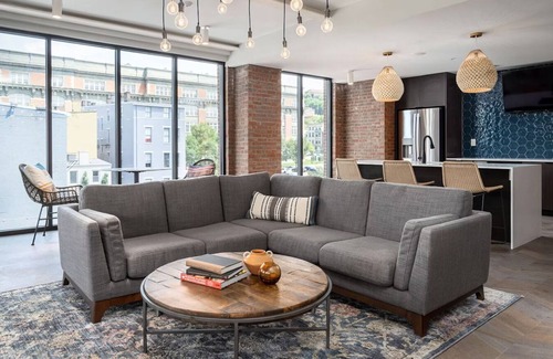 Over-the-Rhine Apartment | MODERN 1bedroom apartment in Cincinnati with WiFi, fitness room and a pool!