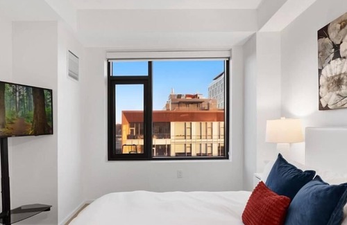 Shawmut Apartment | Modern 1BR | Work Desk | WiFi | Close to Hospitals | South End by GLS