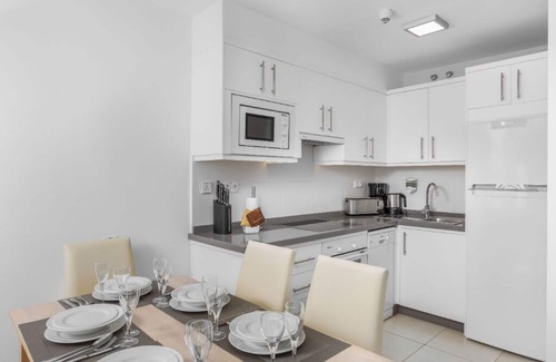 Taurito Condo | Modern 2-Bed Apartment | Taurito Resort | Sleeps 6