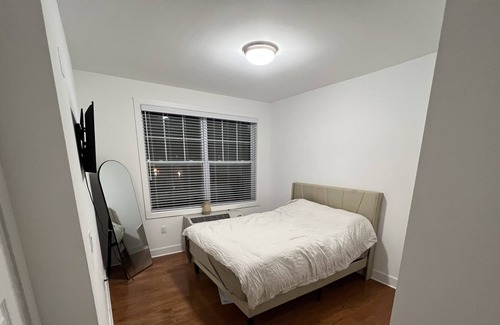 Dover Apartment | Modern 2 Bedroom Apartment—