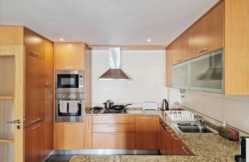 Parque das Nacoes Apartment | Modern 2-Bedroom Apt Close to Lisbon Airport, Metro & Near Parque das Nações