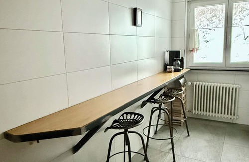 Zermatt Apartment | Modern 2-bedroom family apartment near ski lift, sleeps 4, Matterhorn views
