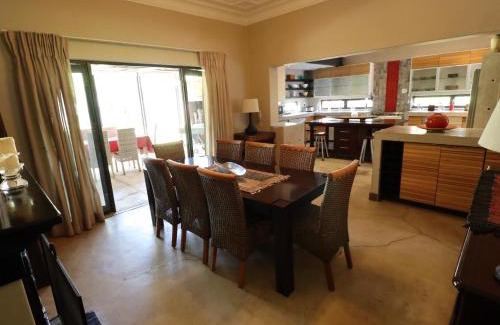 Waverley House | Modern 2 Bedroom Home