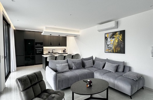 Pareklisia House | Modern 2 Bedroom house