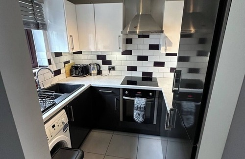 Westbury House | Modern 2-bedroom house with spacious large garden in beautiful Westbury