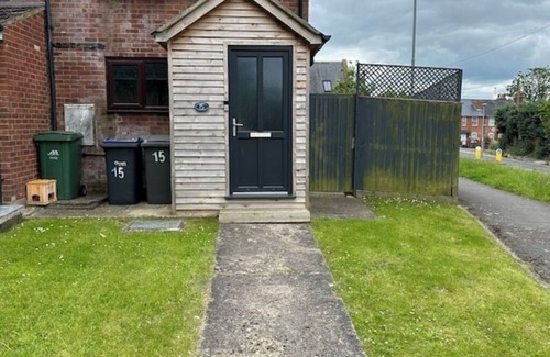 Westbury House | Modern 2-bedroom house with spacious large garden in beautiful Westbury