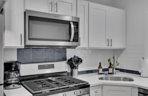 Bradley Beach House | Modern 2-Bedroom Family Beach Bungalow