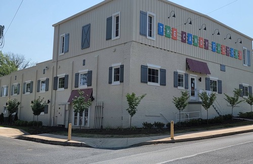 Elizabethtown Apartment | Modern 2-Bedroom Furnished Apartment Near Etown College