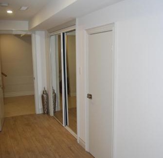 Richmond Hill Apartment | Modern 2-BR Basement Apartment