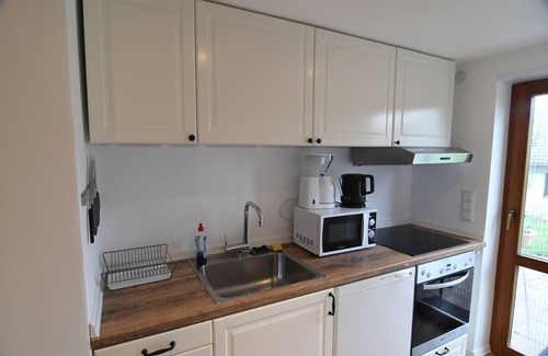 Muhlhausen Apartment | Modern 2 room apartment, about 70 square meters with terrace and garden, WiFi