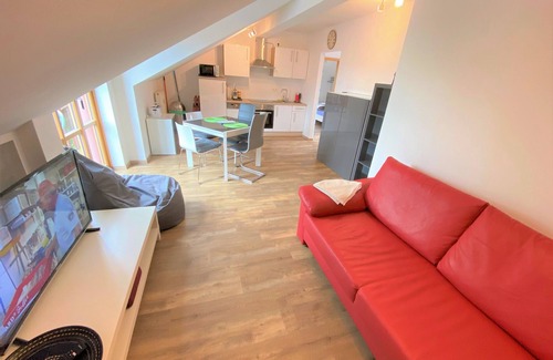 Hillstett Apartment | Modern 2-room vacation apartment "Denise" by the lake with top furnishings